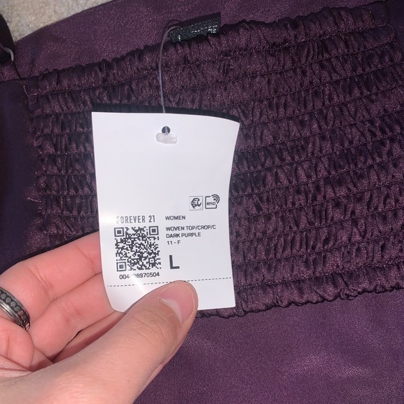 NWT Purple Crop Top with Ruched Backing and Pointed Hem - Forever 21 size Large - Picture 3 of 4